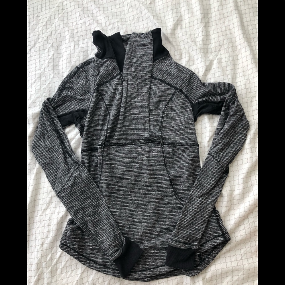 Lululemon longsleeve running shirt size 4